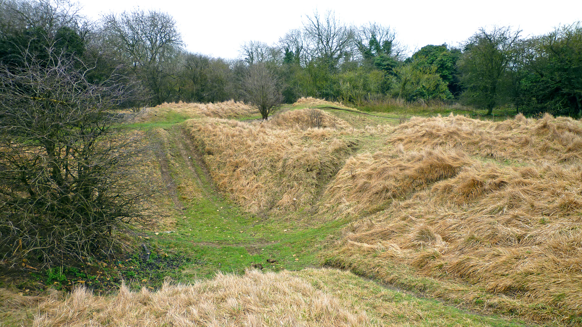 Dirt track land for sale on Hall's Hill, Grantham