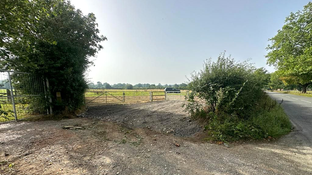 Land for sale in Edenbridge entrance