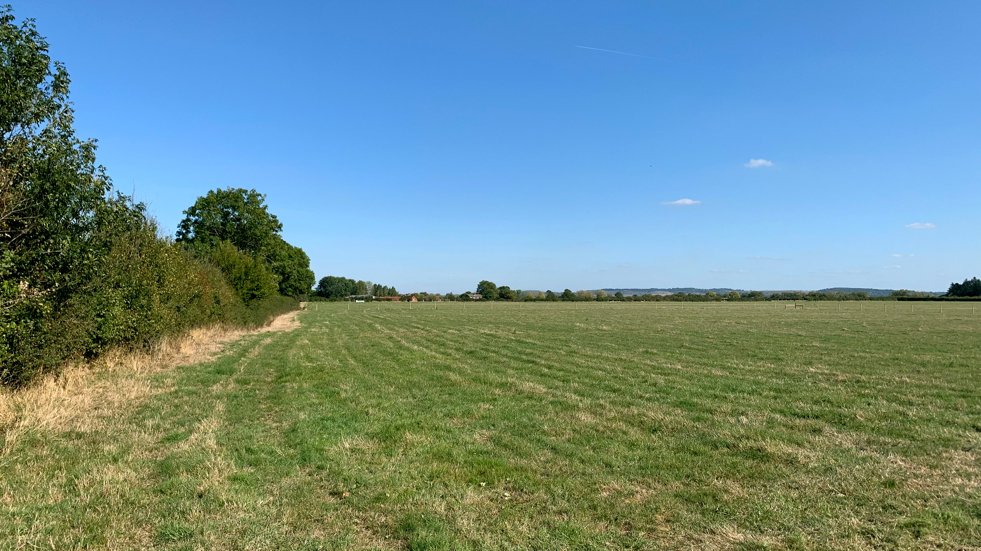 Paddock land for sale in Puttenham, Tring